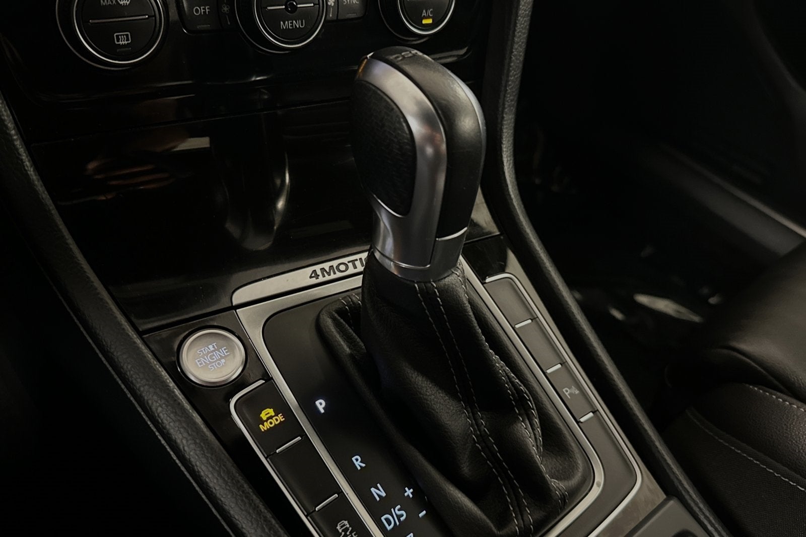 2015 Volkswagen Golf R 4Motion